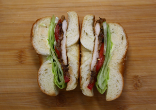 Grilled olive chicken and onion